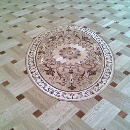 Розетка в залі